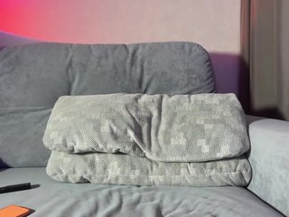 エロティックなビデオチャット MillyMillya