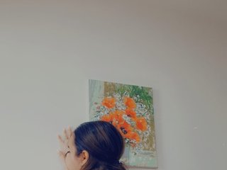 エロティックなビデオチャット minnie-ella