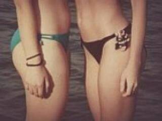 エロティックなビデオチャット miravsalexa