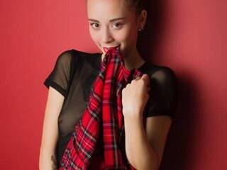 エロティックなビデオチャット misamsterdam