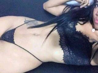 エロティックなビデオチャット mischarlote02