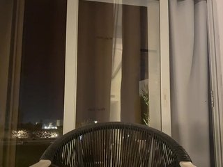 エロティックなビデオチャット Liana-fit8