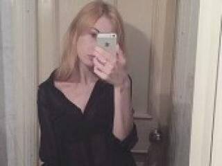 エロティックなビデオチャット missandei