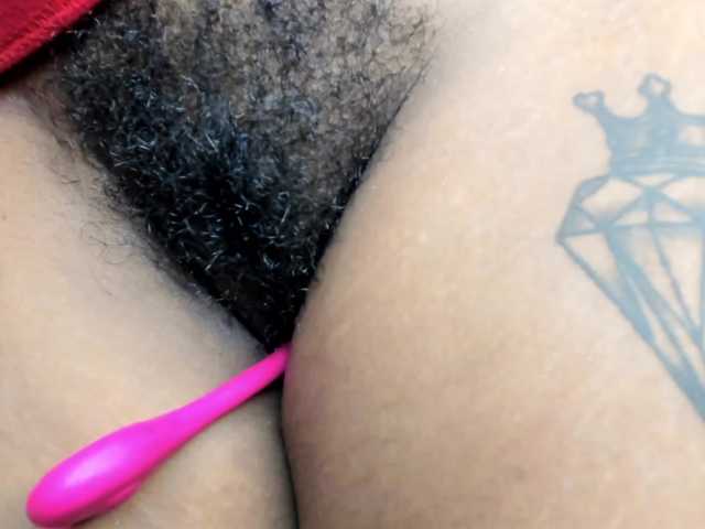 写真 MissBlackCandy hairy#squirt #hairy #feet #bush #ebony