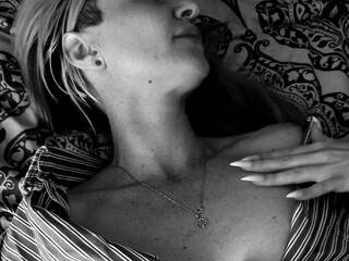 エロティックなビデオチャット MissLizel