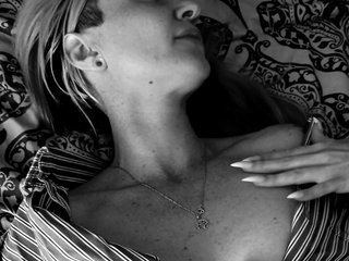 エロティックなビデオチャット MissLizel