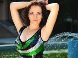 エロティックなビデオチャット MissNelly