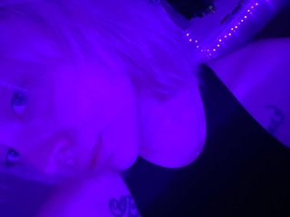 エロティックなビデオチャット MistikDoll
