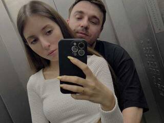 エロティックなビデオチャット momotea