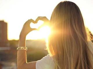 エロティックなビデオチャット Mona-ram