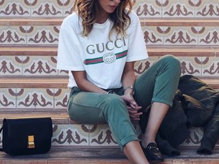 エロティックなビデオチャット MonicaGucci