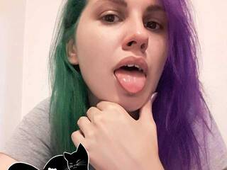 エロティックなビデオチャット MonikaGrays