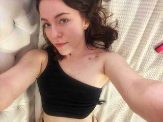 エロティックなビデオチャット morethanloves