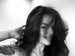 エロティックなビデオチャット moretta96