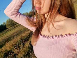 エロティックなビデオチャット MsAura