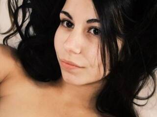 エロティックなビデオチャット msultraviolet