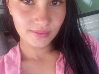 エロティックなビデオチャット MyluNaughty