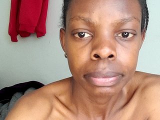 エロティックなビデオチャット MysticCharm