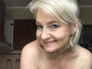 エロティックなビデオチャット NadinKeddo