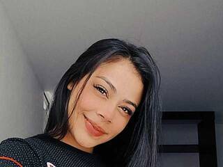 エロティックなビデオチャット nahalidevi