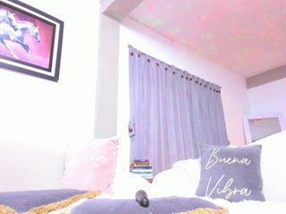 エロティックなビデオチャット NAHOMYWILLIAMS