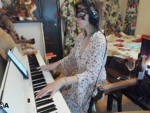写真 PianoGirl Hi, Im Anastasia! Take off the dress 101tk. Dance + AutoDJ 70tk. Wheel fortune 47tk
