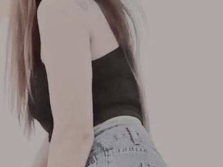 エロティックなビデオチャット Nanababy888