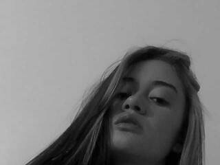 エロティックなビデオチャット Naomi-Carly