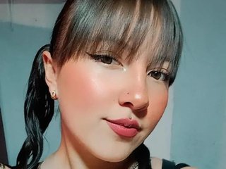 エロティックなビデオチャット naomythx