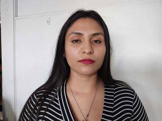 エロティックなビデオチャット NatalyaLouvre