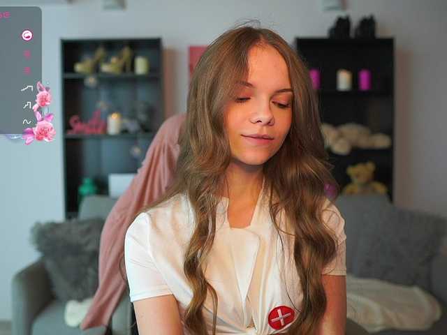 写真 NatashaMalko Target: Strip to naked show @total @remain @sofar If you want to talk with somebody I'm here to make your day better #teen #shy #smalltits #18 #lush