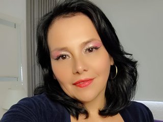 エロティックなビデオチャット NatashaMilf