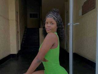 エロティックなビデオチャット NATURALSEXY01