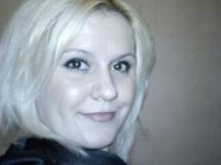 エロティックなビデオチャット natusika