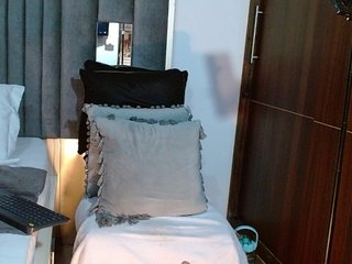 エロティックなビデオチャット naty-taylor