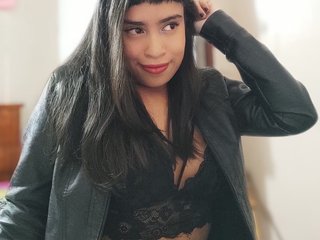 エロティックなビデオチャット NATYDARK