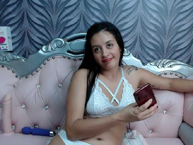 写真 Naughtyemily #mistress # #cei #joi #cbt #slave #pvt #humillation / hey guys new model colombian hot and wild, i like the humillation, roleplay, slave very obedient, i like the squirt, masturbation, fingering, cum