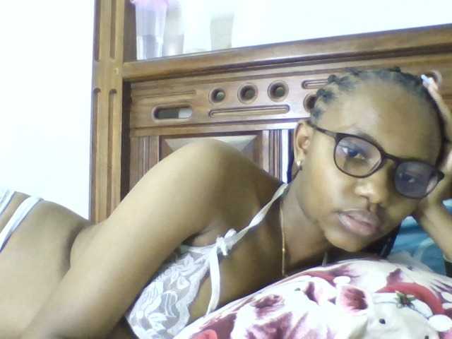 ブロードキャストスクリーンショット Naughtylittlemissy