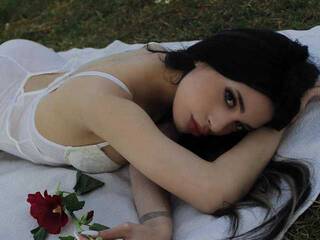 エロティックなビデオチャット KiraCave