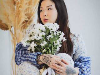 エロティックなビデオチャット Nefertitti1