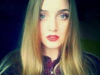 エロティックなビデオチャット nellle