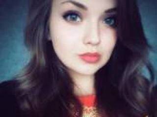 エロティックなビデオチャット nezhinkka