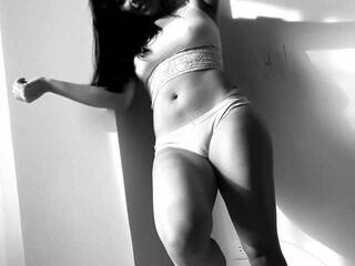 エロティックなビデオチャット NicoleRomero