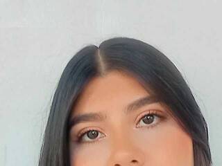 エロティックなビデオチャット NicolleDiaz