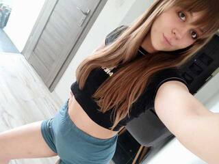 エロティックなビデオチャット NicollKiss