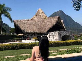 エロティックなビデオチャット NicolVelvet