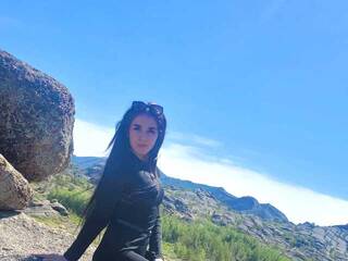 エロティックなビデオチャット Nika-Marrkinson