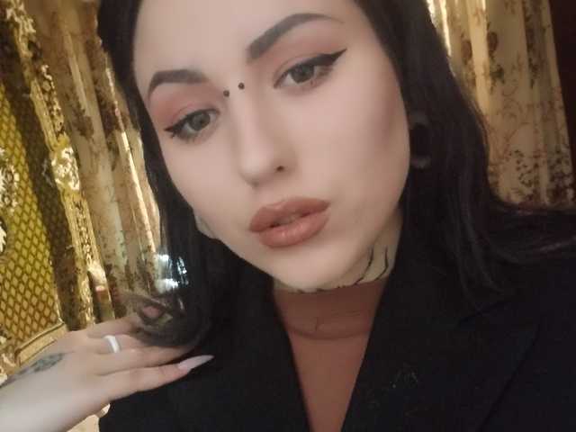 プロフィールの写真 Niki-Lin
