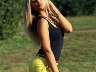 エロティックなビデオチャット nikikikiss