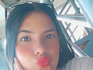 エロティックなビデオチャット nikolpretty18